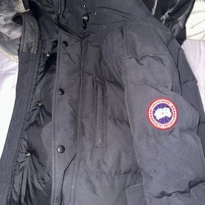 Canada goose size XS
